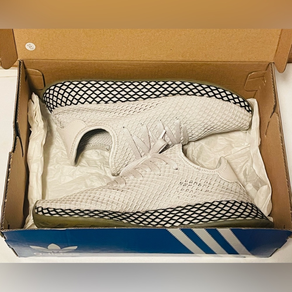 Adidas Deerupt ‘Grey Mint’ (Size 8.5 men’s)